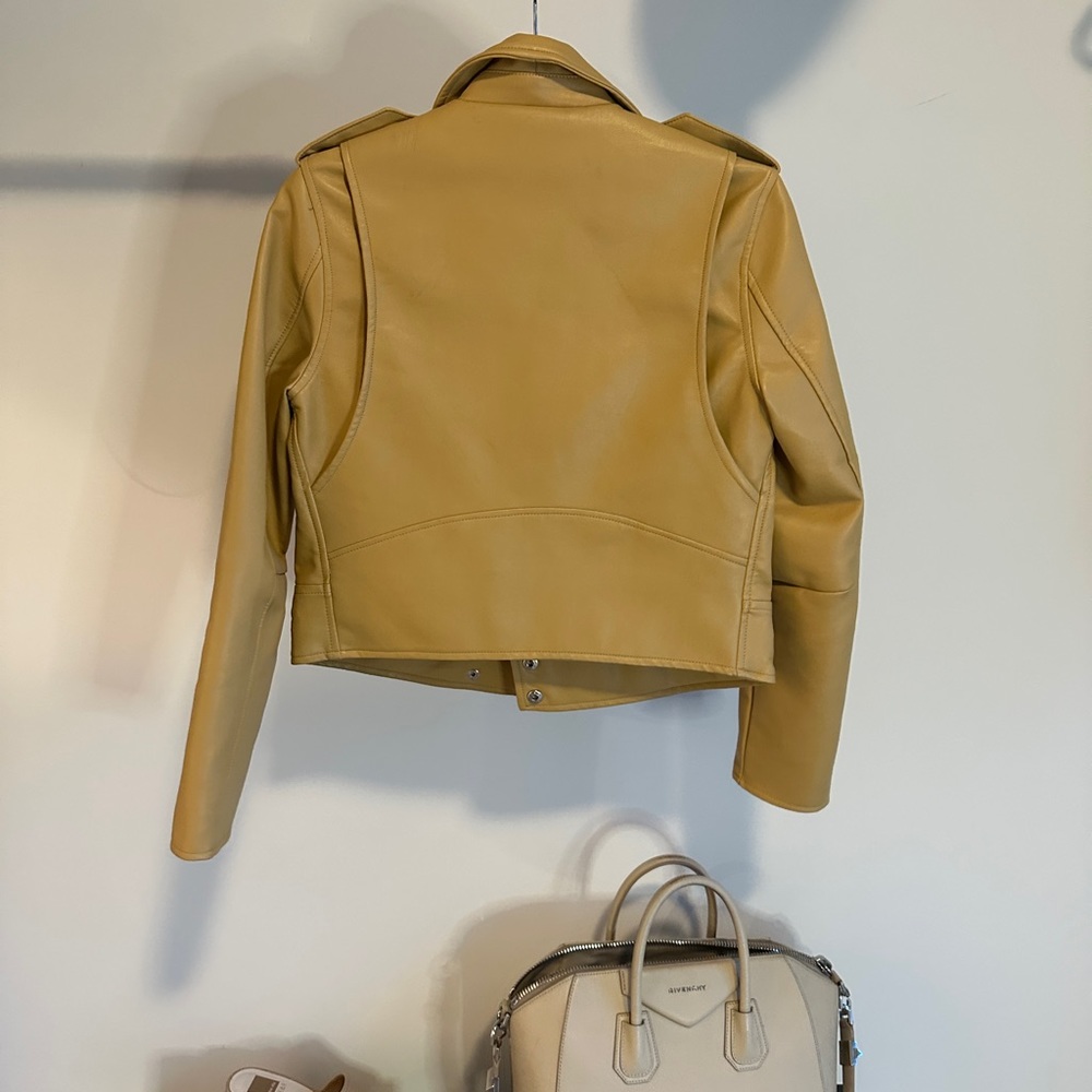 Yellow leather jacket - Picture 3 of 3